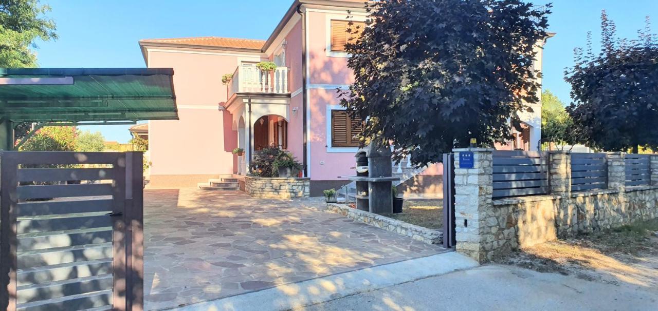 Apartmani Radmila Nova Vas  Extérieur photo