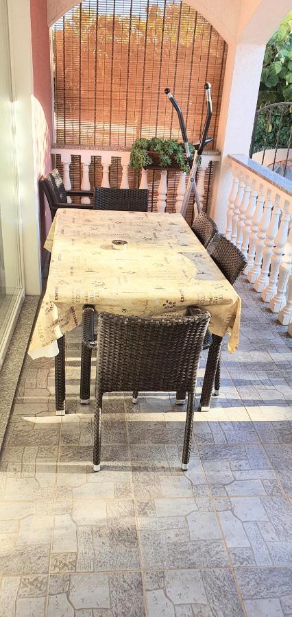 Apartmani Radmila Nova Vas  Extérieur photo
