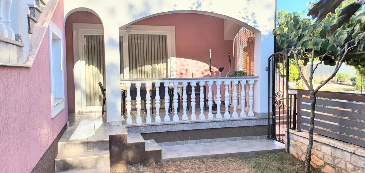 Apartmani Radmila Nova Vas  Extérieur photo