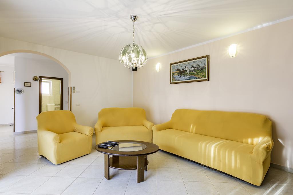 Apartmani Radmila Nova Vas  Extérieur photo