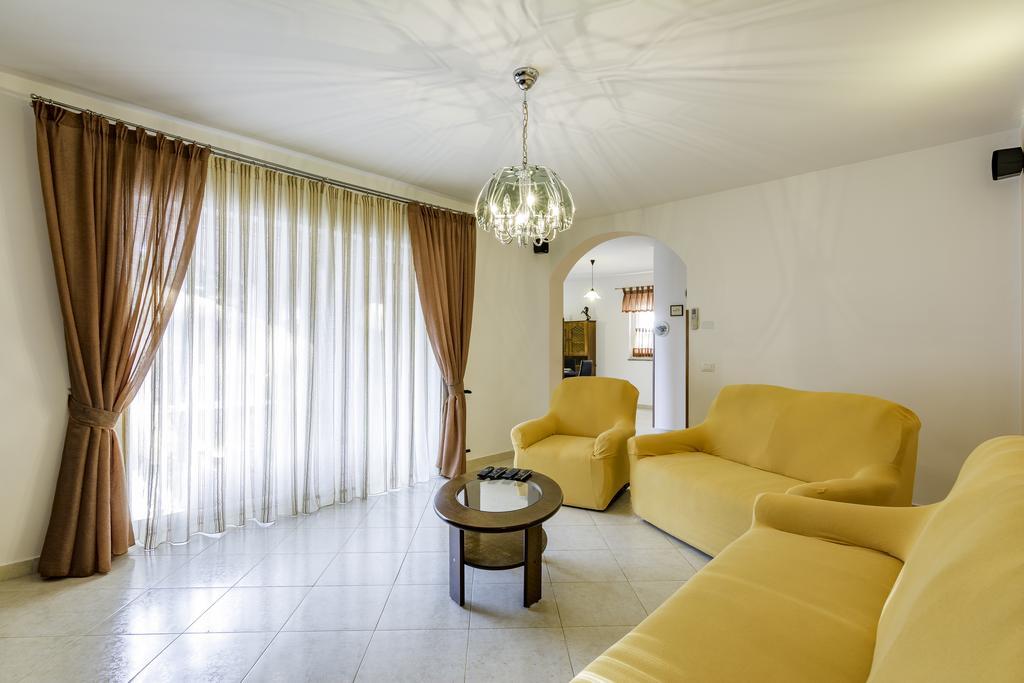 Apartmani Radmila Nova Vas  Extérieur photo